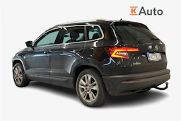 musta Skoda Karoq 2019 kuva 2.