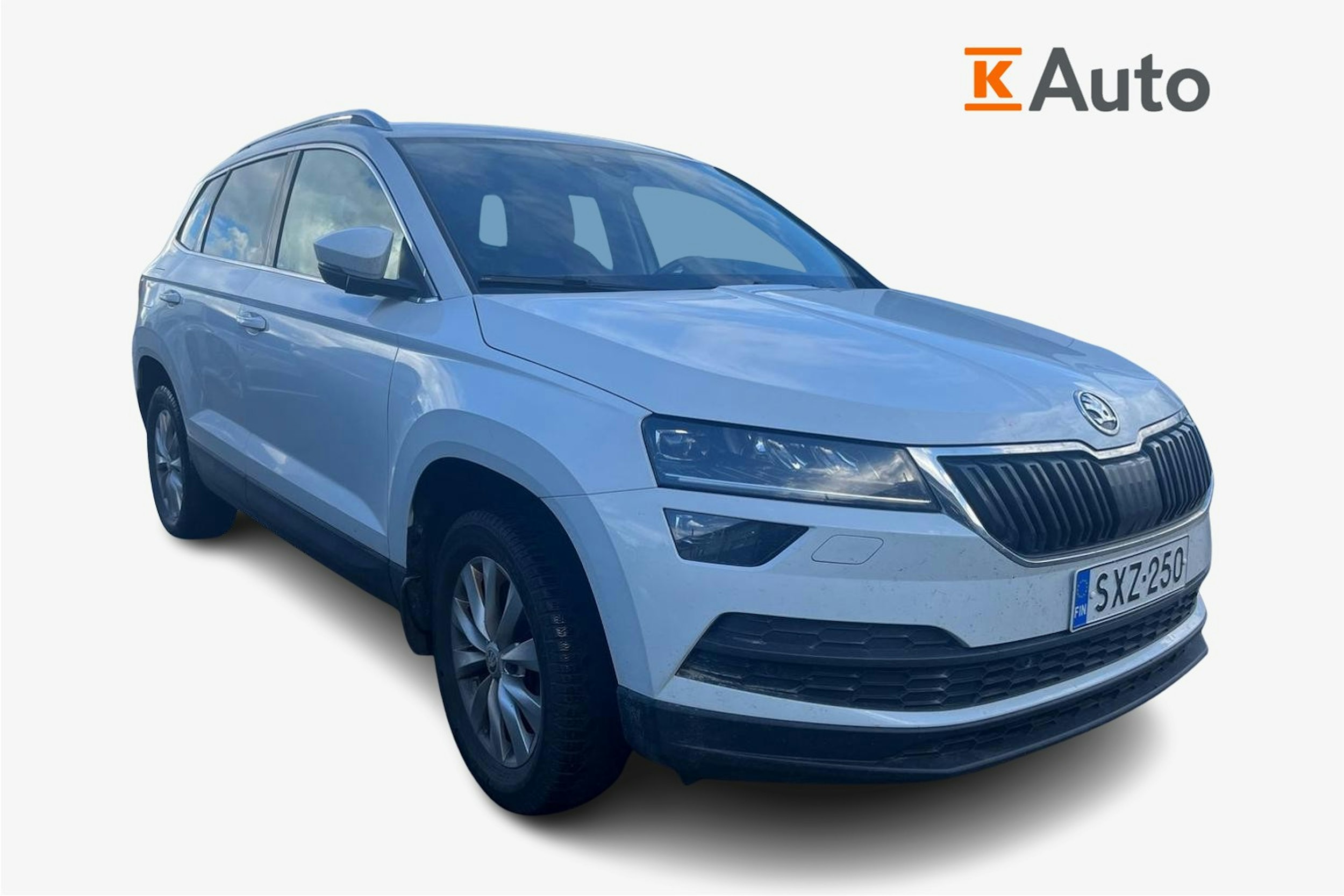 Valkoinen Skoda KAROQ 2019 kuva 1.