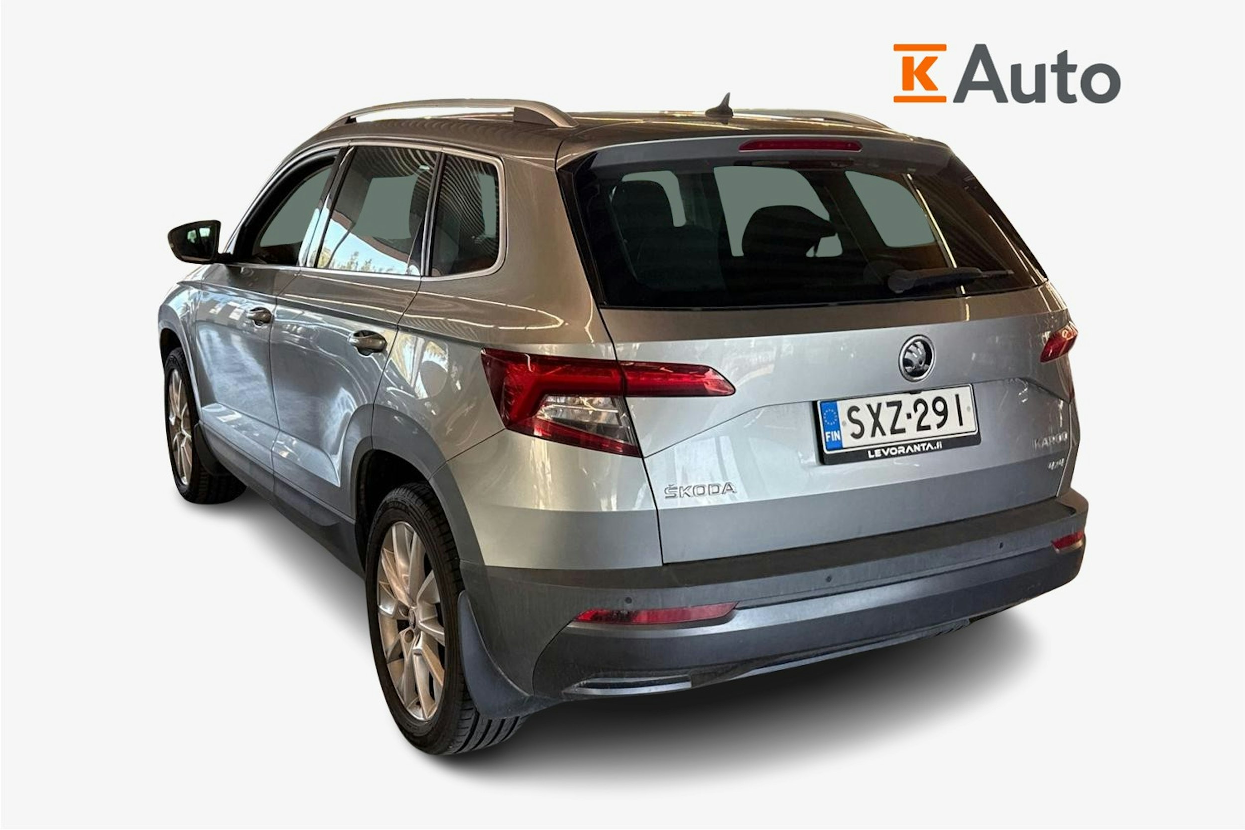 harmaa Skoda Karoq 2019 kuva 2.