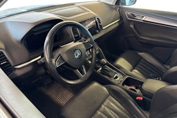 harmaa Skoda Karoq 2019 kuva 3.