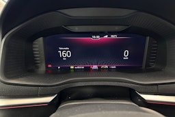 harmaa Skoda Karoq 2019 kuva 16.