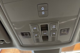 harmaa Skoda Karoq 2019 kuva 20.