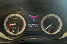 ruskea (beige) Skoda Karoq 2019 kuva 19.
