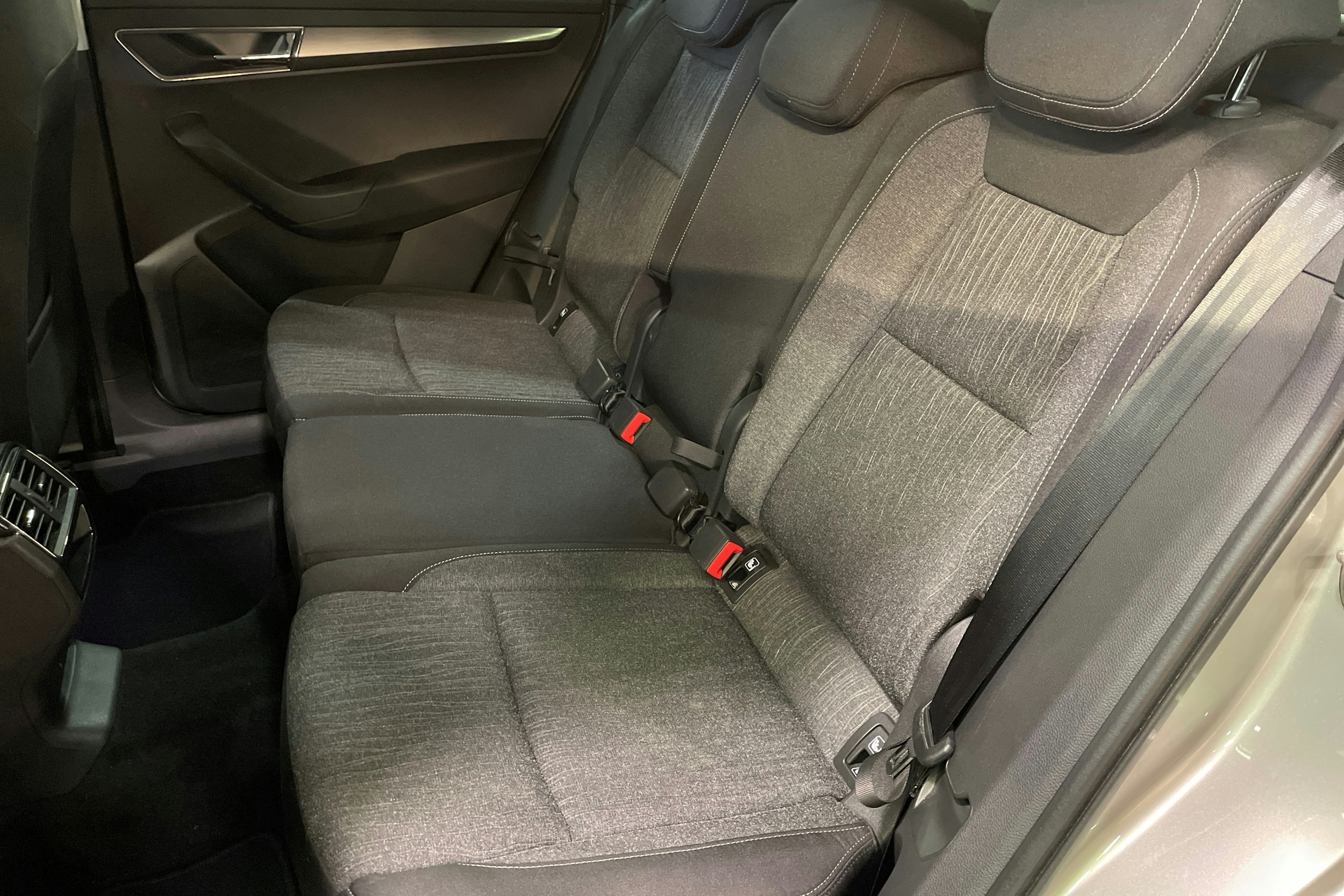 ruskea (beige) Skoda Karoq 2019 kuva 14.