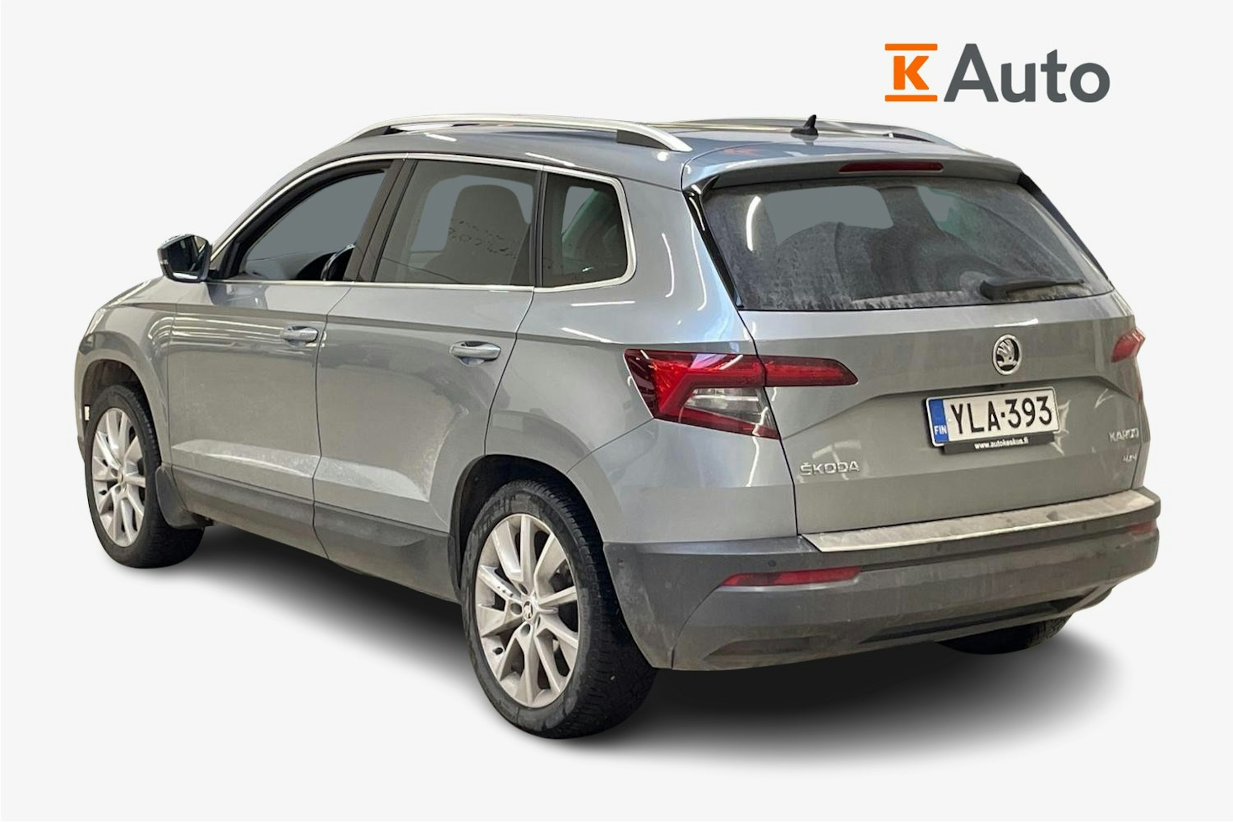 harmaa Skoda Karoq 2019 kuva 2.