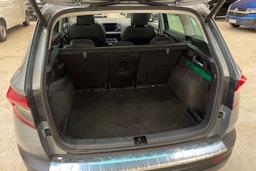 harmaa Skoda Karoq 2019 kuva 15.