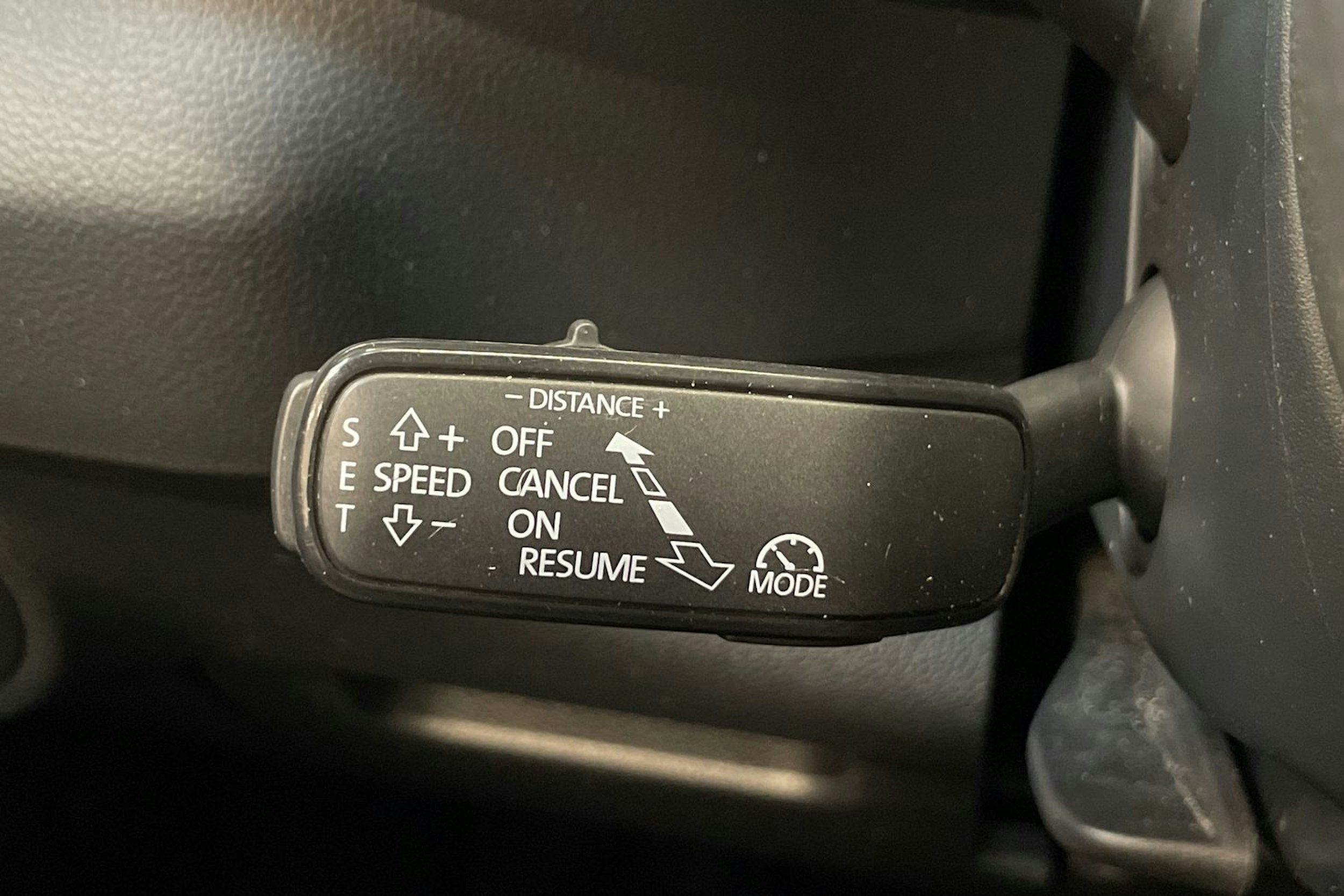 harmaa Skoda Karoq 2019 kuva 19.