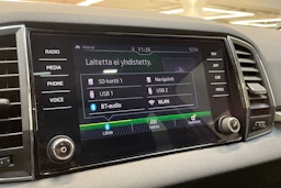 harmaa Skoda Karoq 2019 kuva 22.