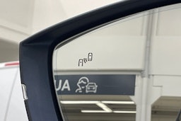 harmaa Skoda Karoq 2019 kuva 32.