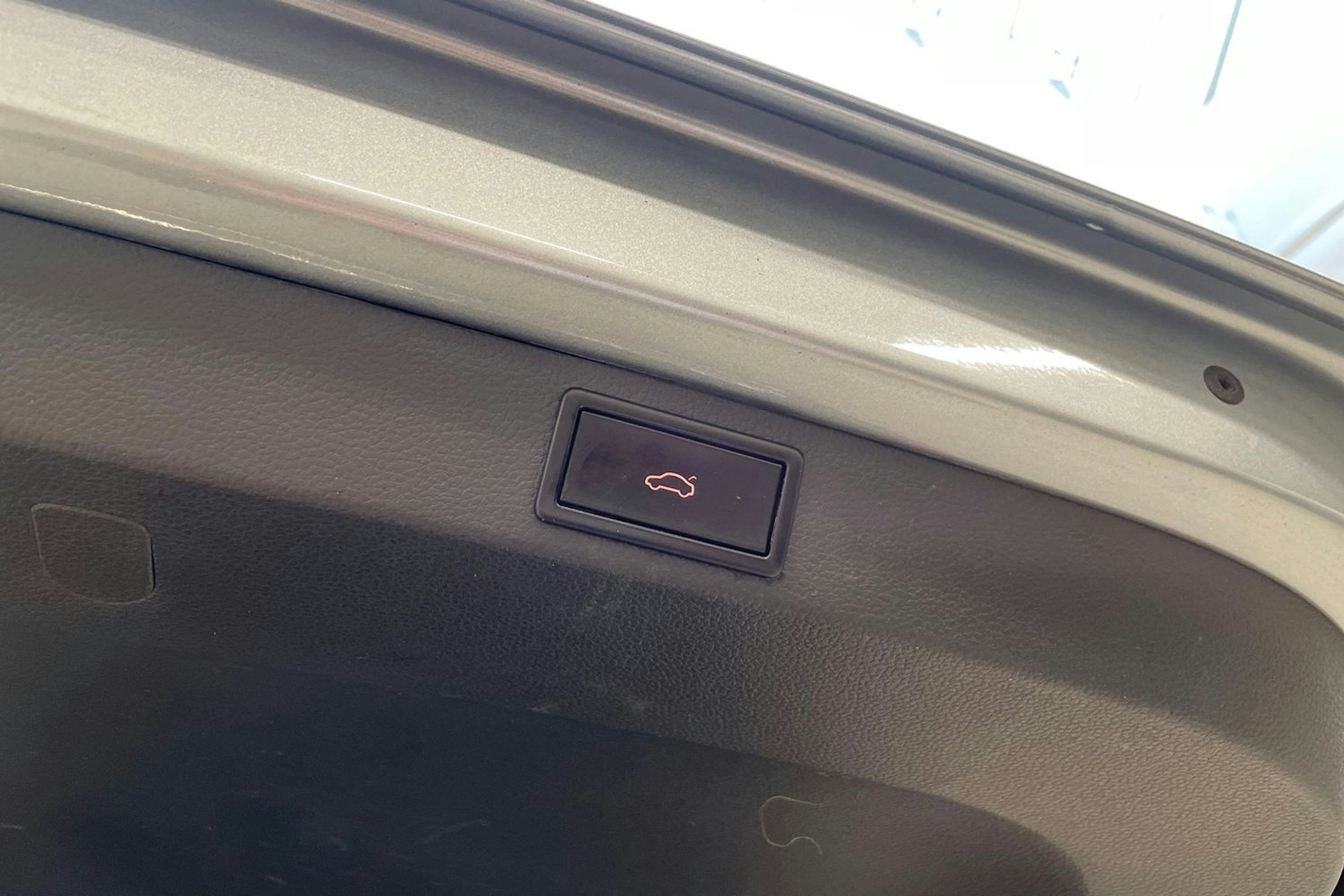 harmaa Skoda Karoq 2019 kuva 35.