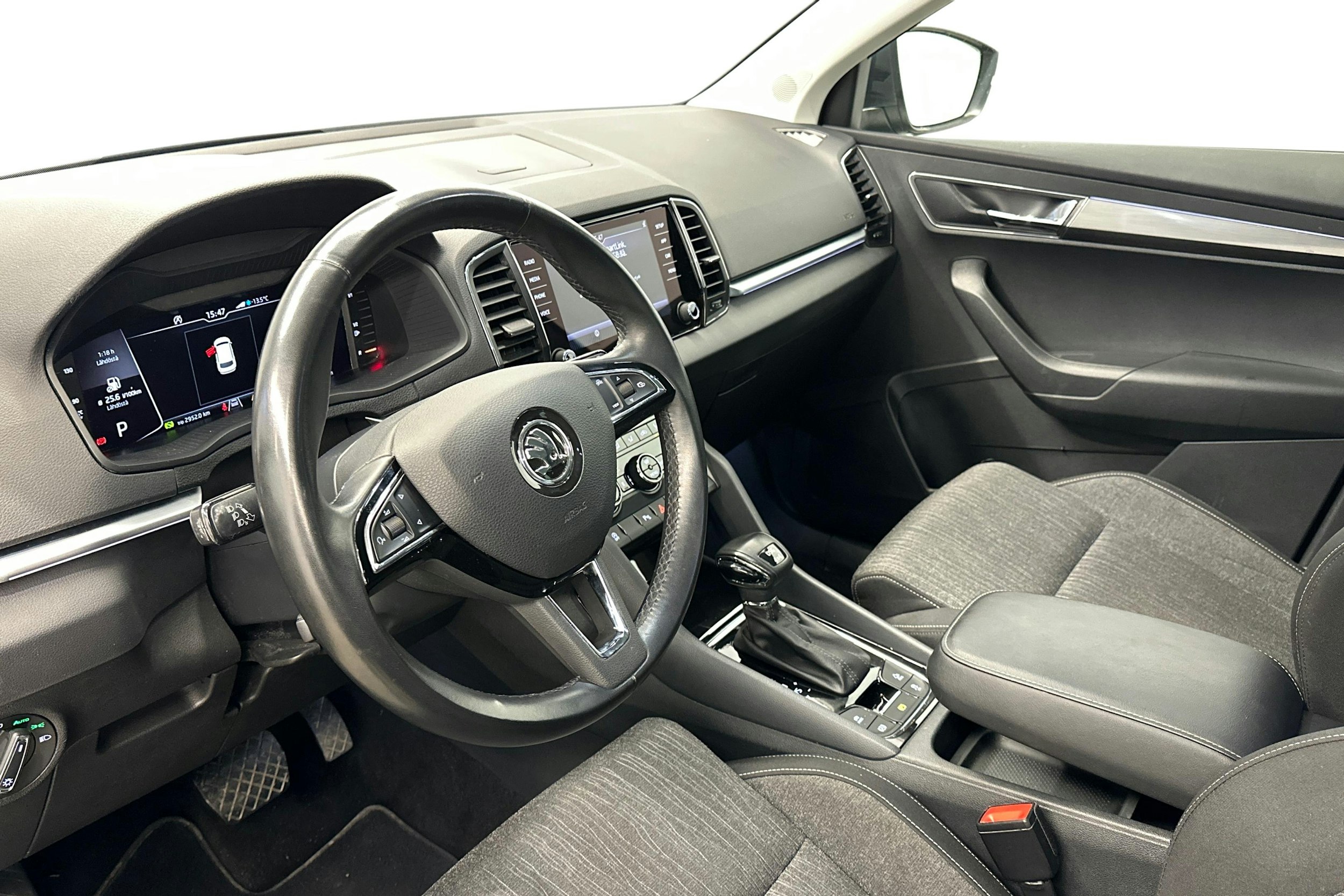 met. harmaa Skoda Karoq 2019 kuva 7.
