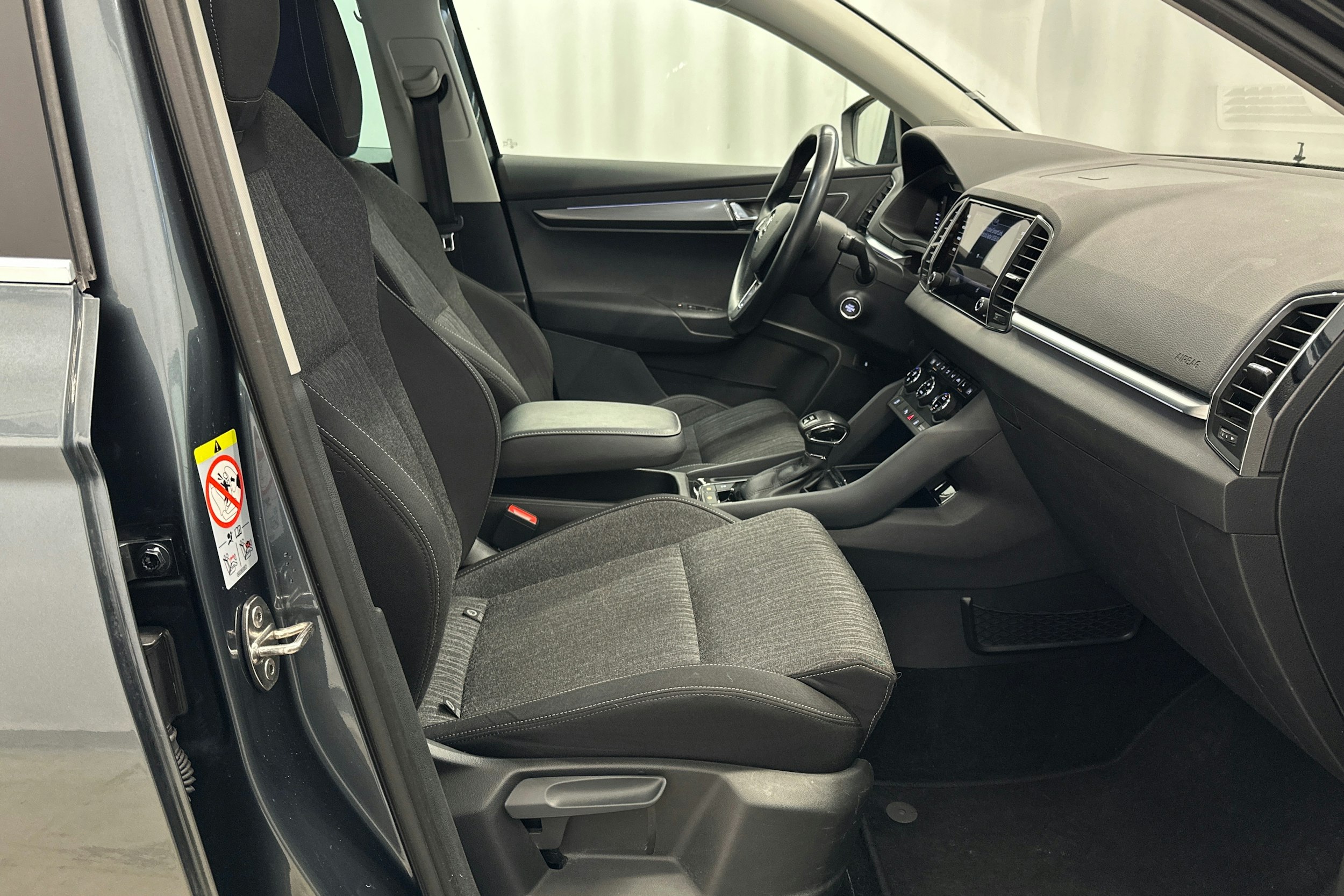 met. harmaa Skoda Karoq 2019 kuva 13.