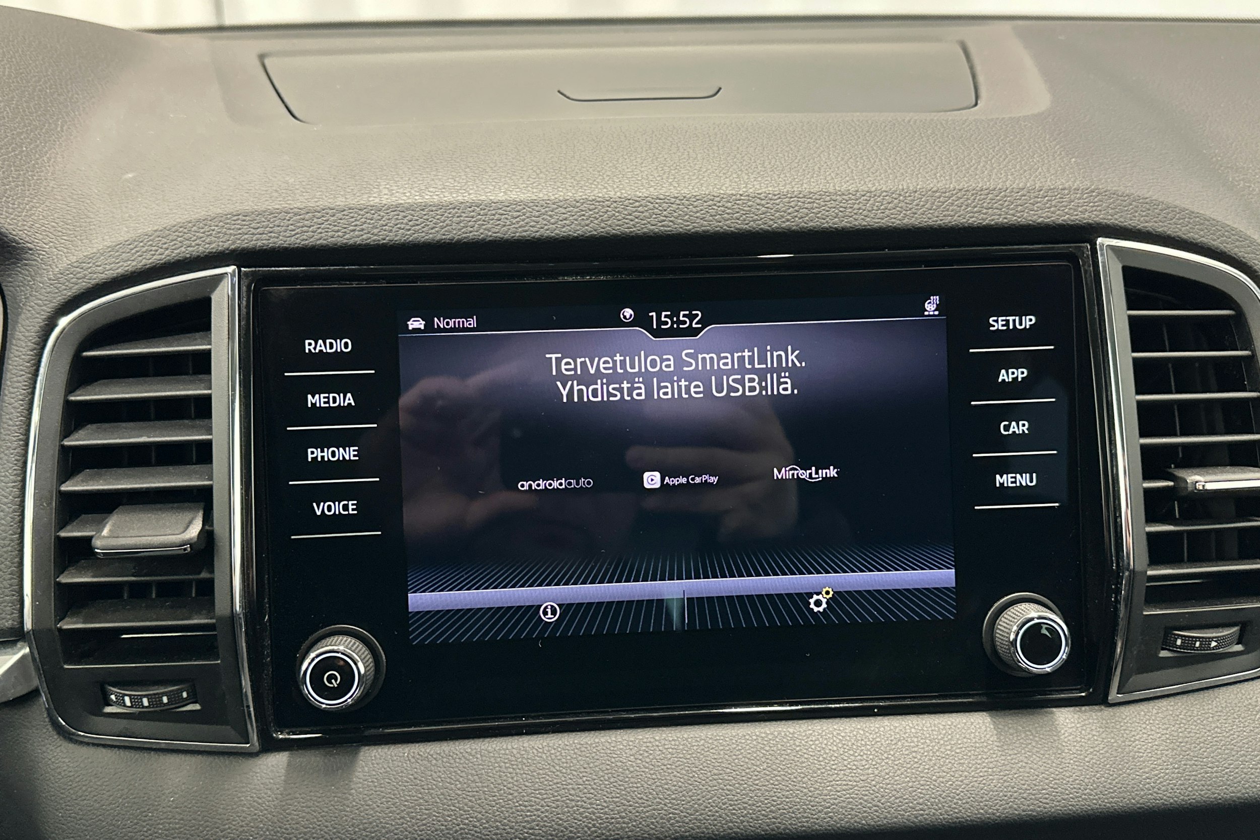 met. harmaa Skoda Karoq 2019 kuva 20.