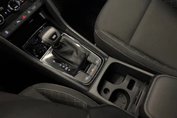 harmaa Skoda Karoq 2020 kuva 21.
