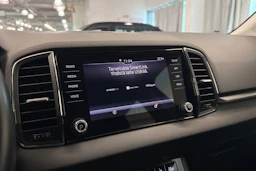 harmaa Skoda Karoq 2020 kuva 24.