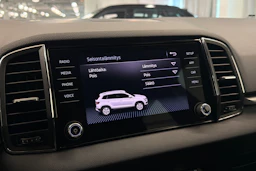 harmaa Skoda Karoq 2020 kuva 28.