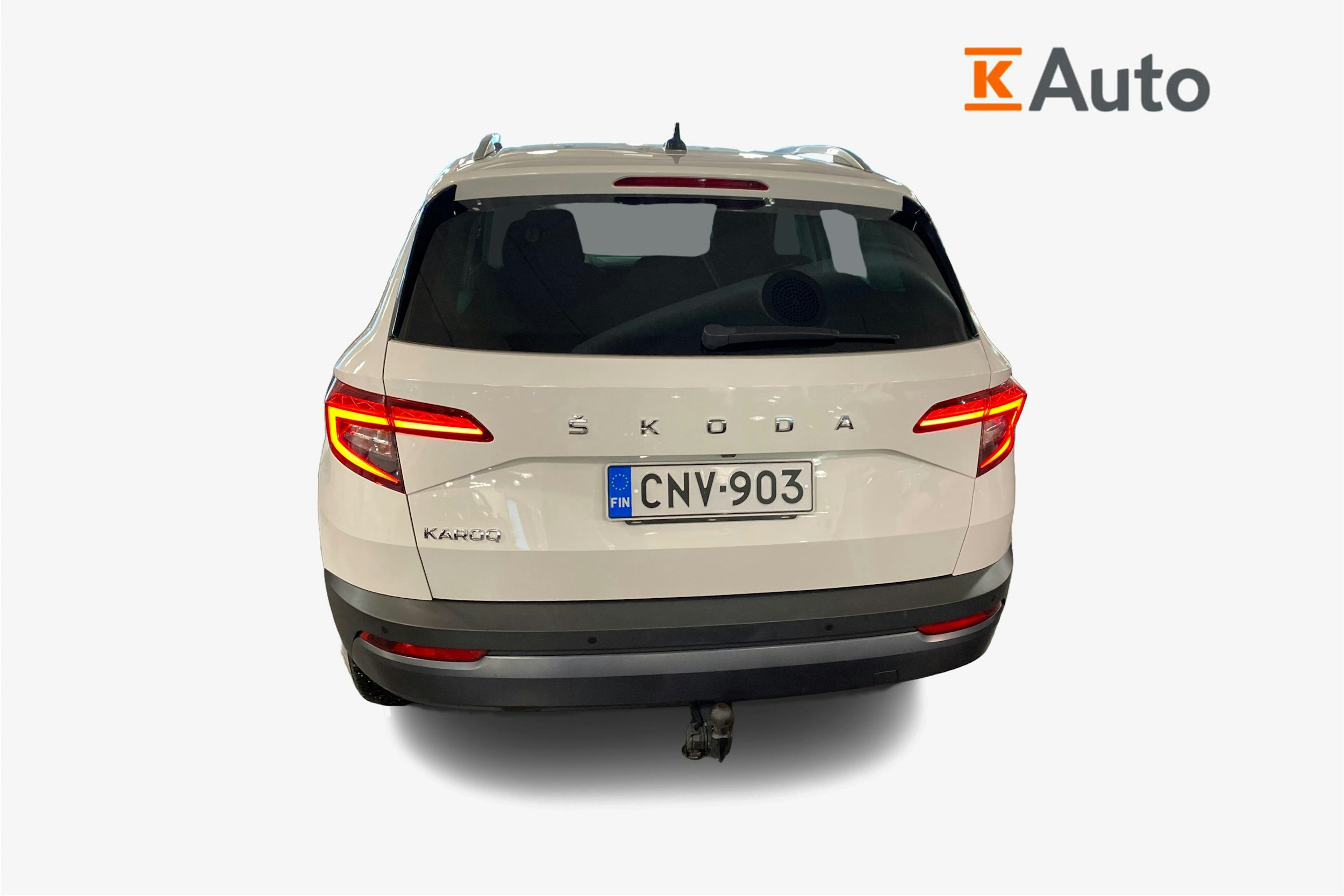 Valkoinen Skoda KAROQ 2020 kuva 3.