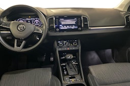 Valkoinen Skoda KAROQ 2020 kuva 9.