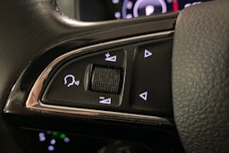 Valkoinen Skoda KAROQ 2020 kuva 20.