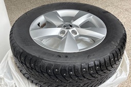 harmaa Skoda Karoq 2020 kuva 15.