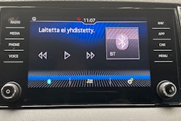 harmaa Skoda Karoq 2020 kuva 20.