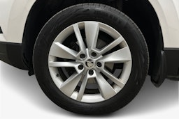 valkoinen Skoda Karoq 2020 kuva 11.