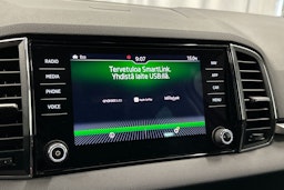 valkoinen Skoda Karoq 2020 kuva 28.