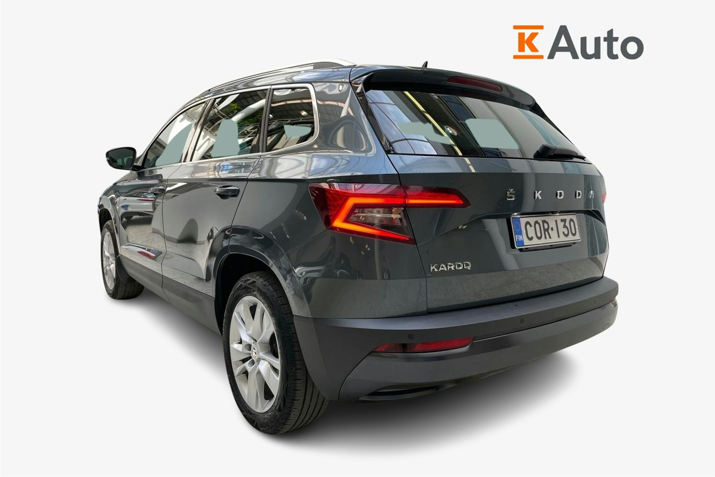 harmaa Skoda Karoq 2020 kuva 2.