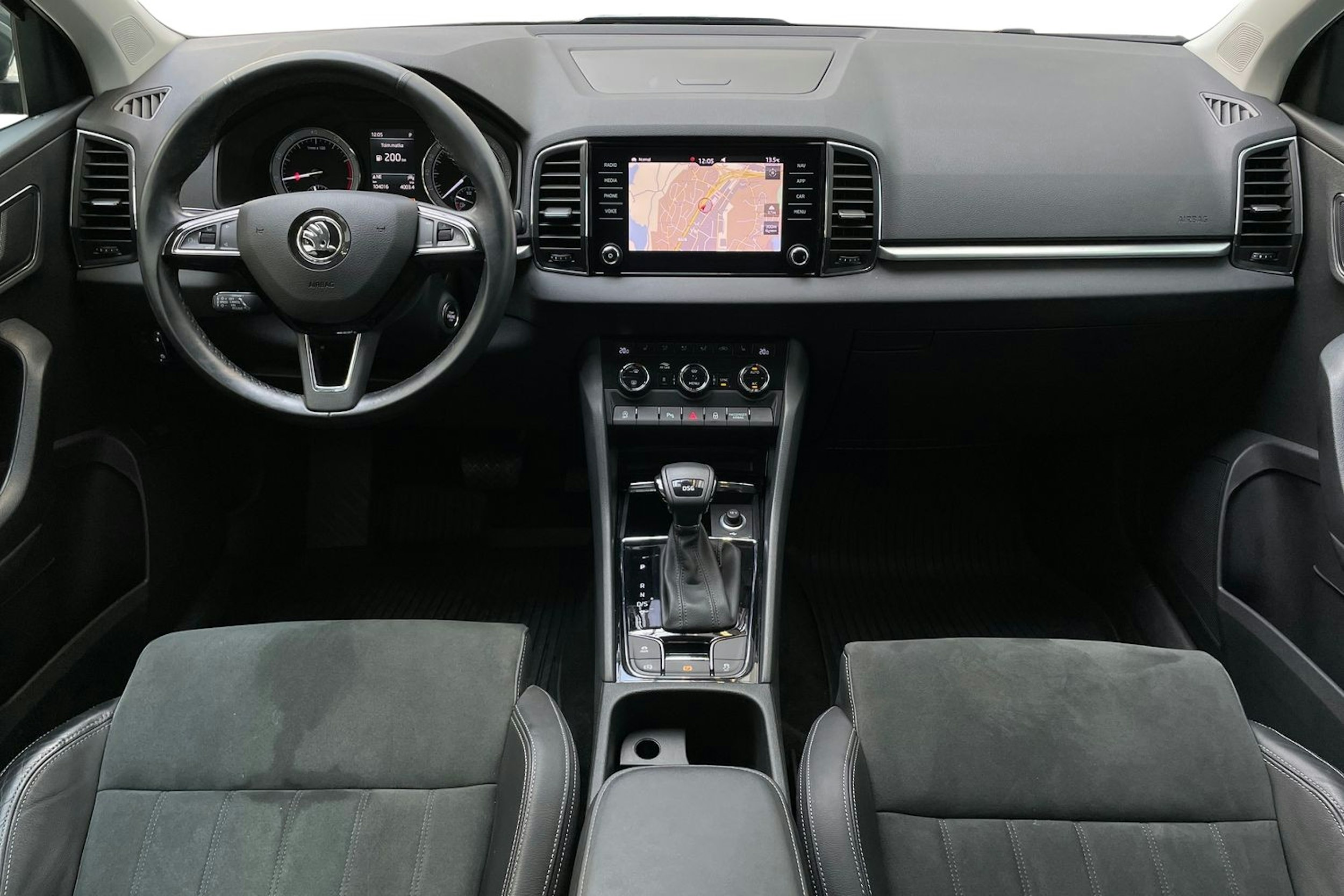 harmaa Skoda Karoq 2020 kuva 9.