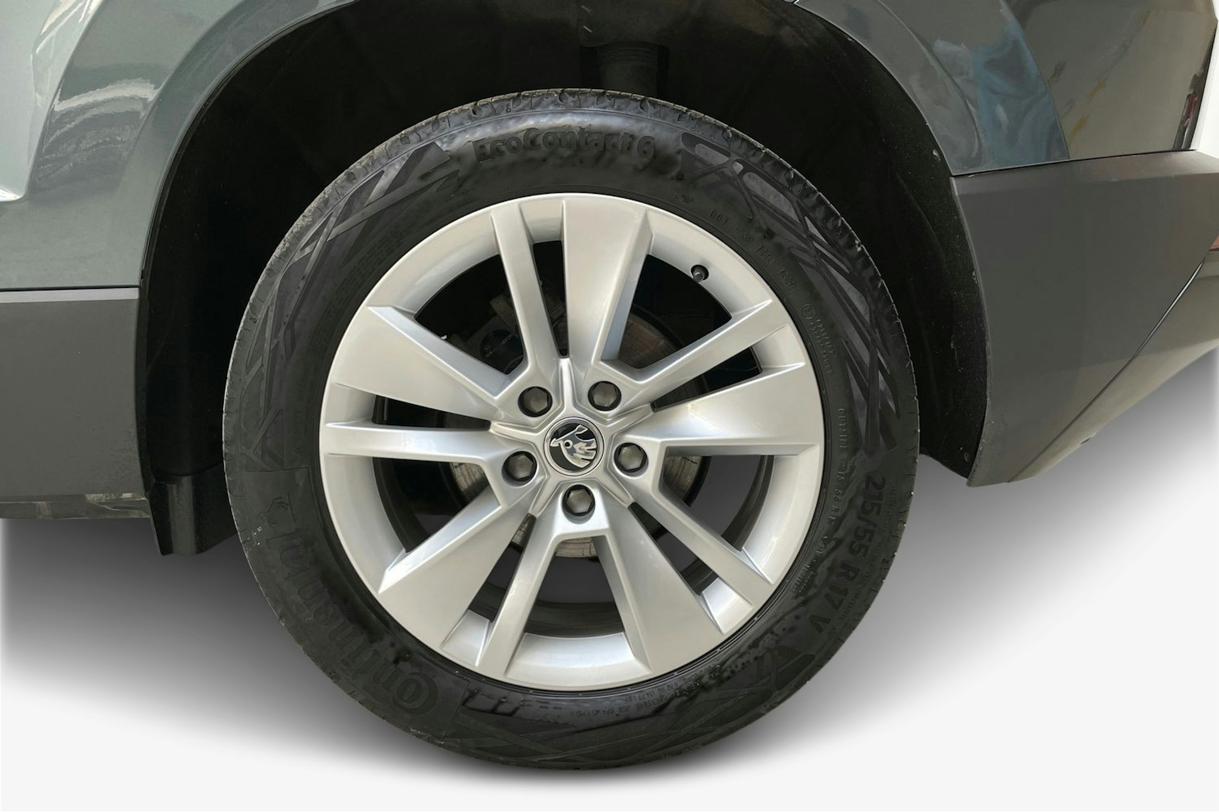 harmaa Skoda Karoq 2020 kuva 11.