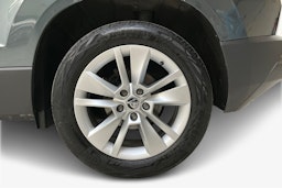 harmaa Skoda Karoq 2020 kuva 11.