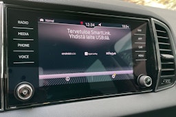 harmaa Skoda Karoq 2020 kuva 26.