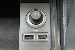 harmaa Skoda Karoq 2020 kuva 29.