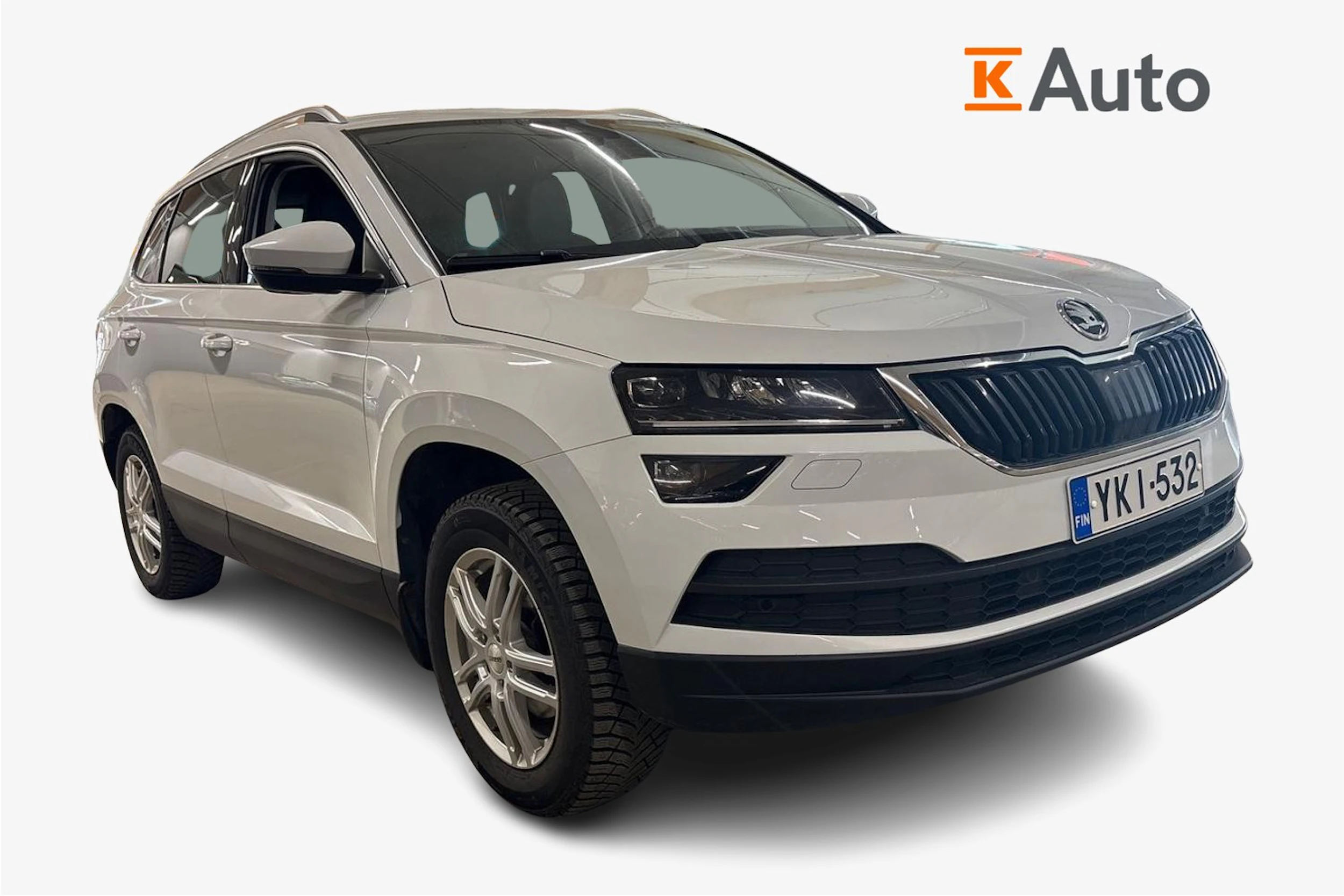 valkoinen Skoda Karoq 2020 kuva 1.
