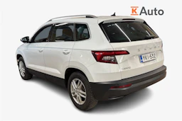 valkoinen Skoda Karoq 2020 kuva 2.