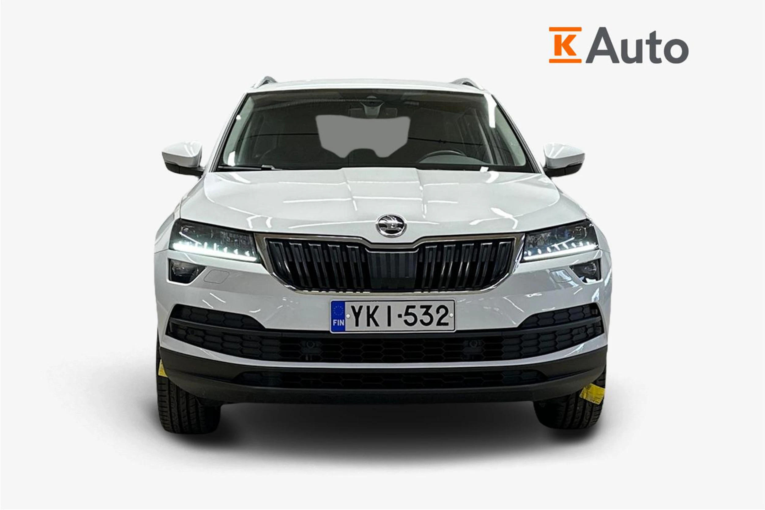 valkoinen Skoda Karoq 2020 kuva 5.