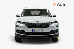 valkoinen Skoda Karoq 2020 kuva 5.