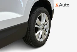 valkoinen Skoda Karoq 2020 kuva 12.