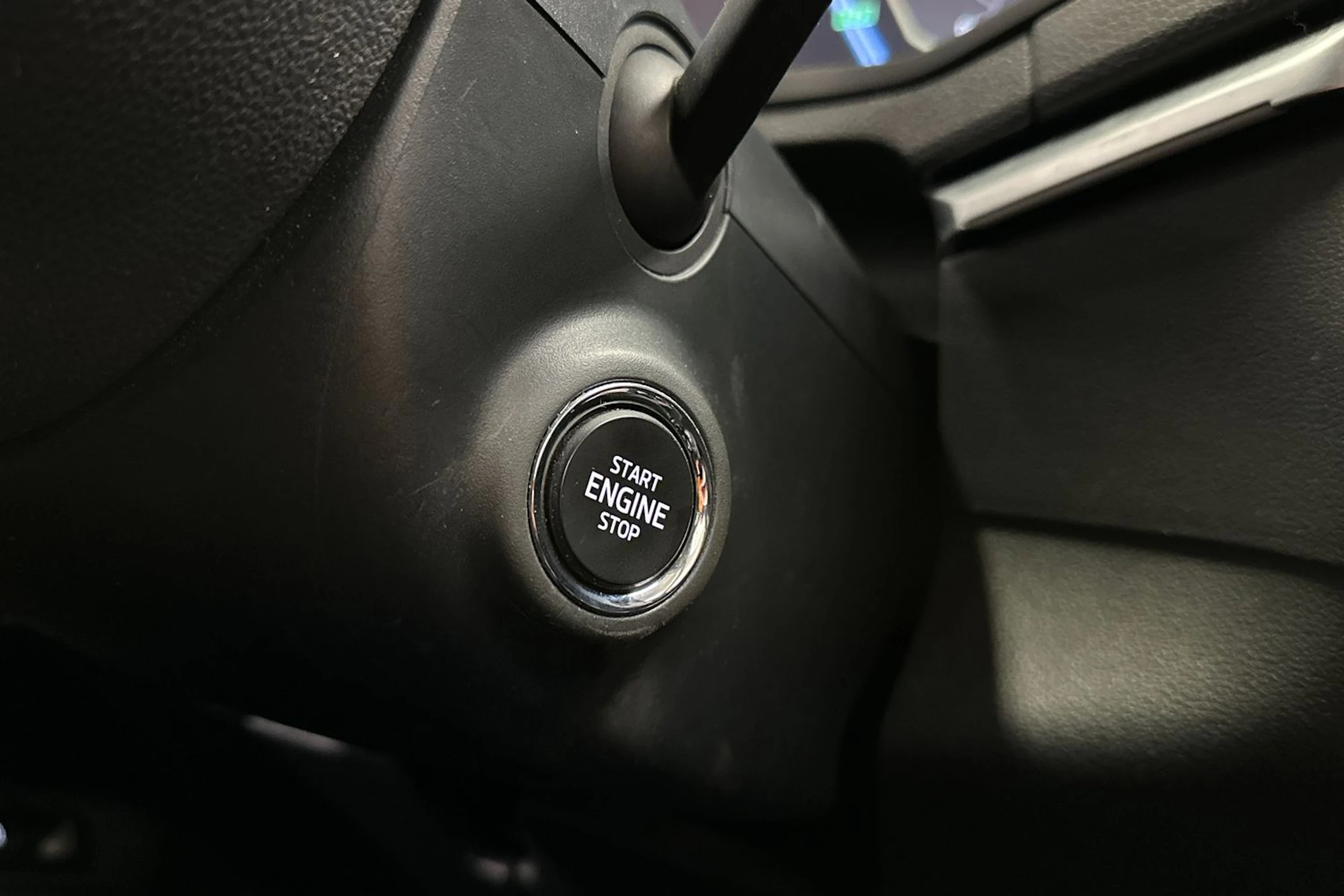 valkoinen Skoda Karoq 2020 kuva 32.