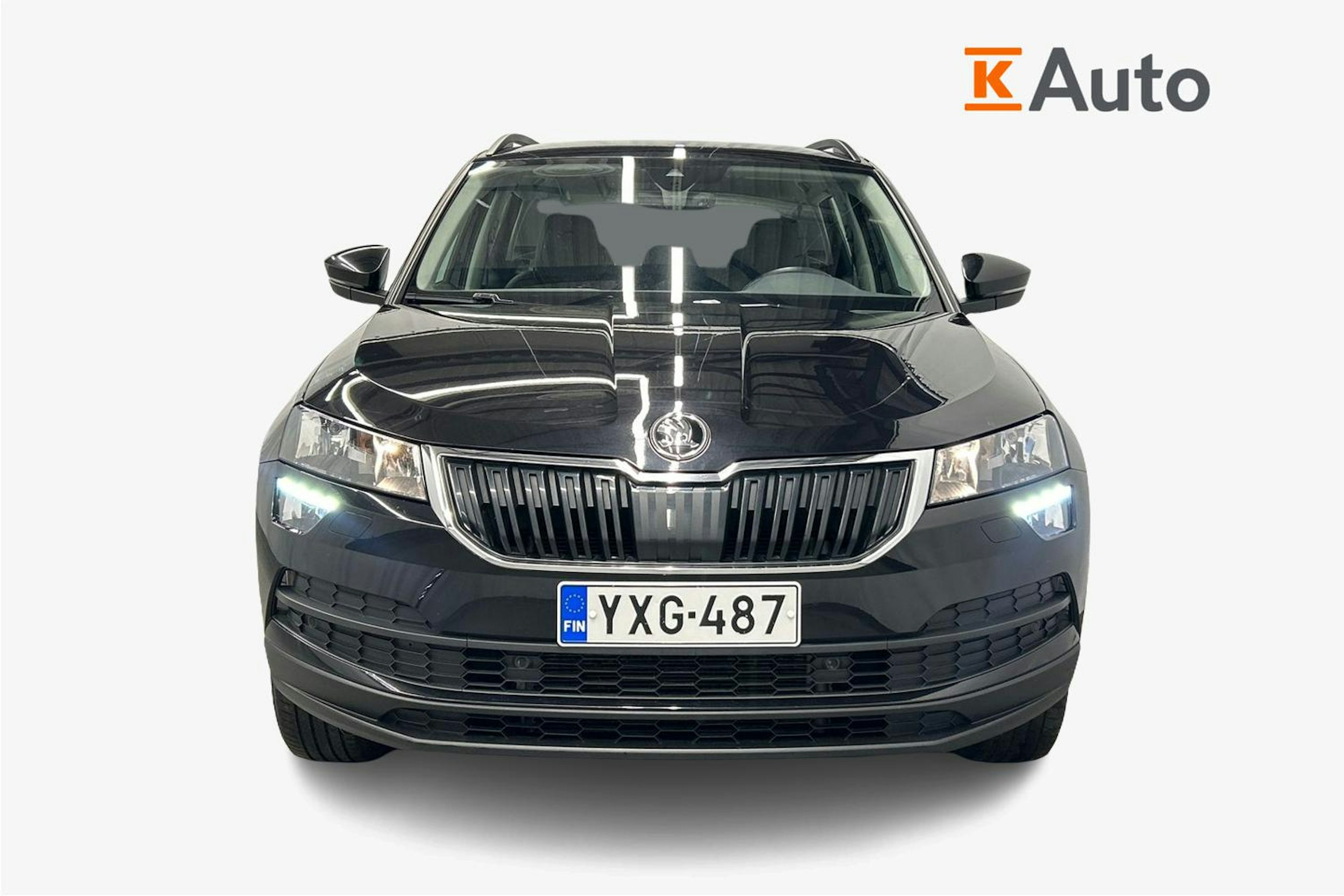 musta Skoda Karoq 2020 kuva 4.