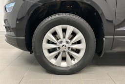 musta Skoda Karoq 2020 kuva 9.