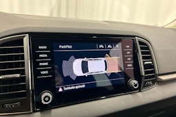 musta Skoda Karoq 2020 kuva 19.