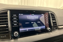 musta Skoda Karoq 2020 kuva 20.