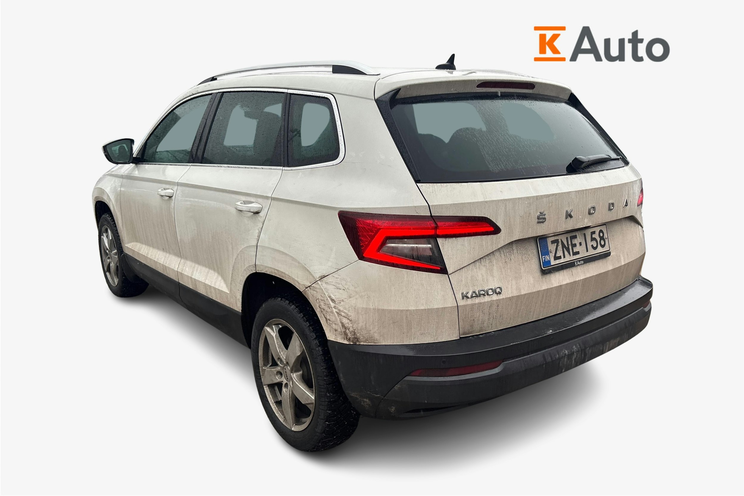 valkoinen Skoda Karoq 2020 kuva 2.