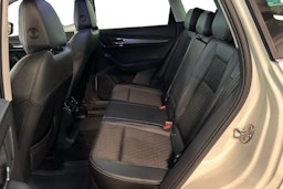 valkoinen Skoda Karoq 2020 kuva 10.