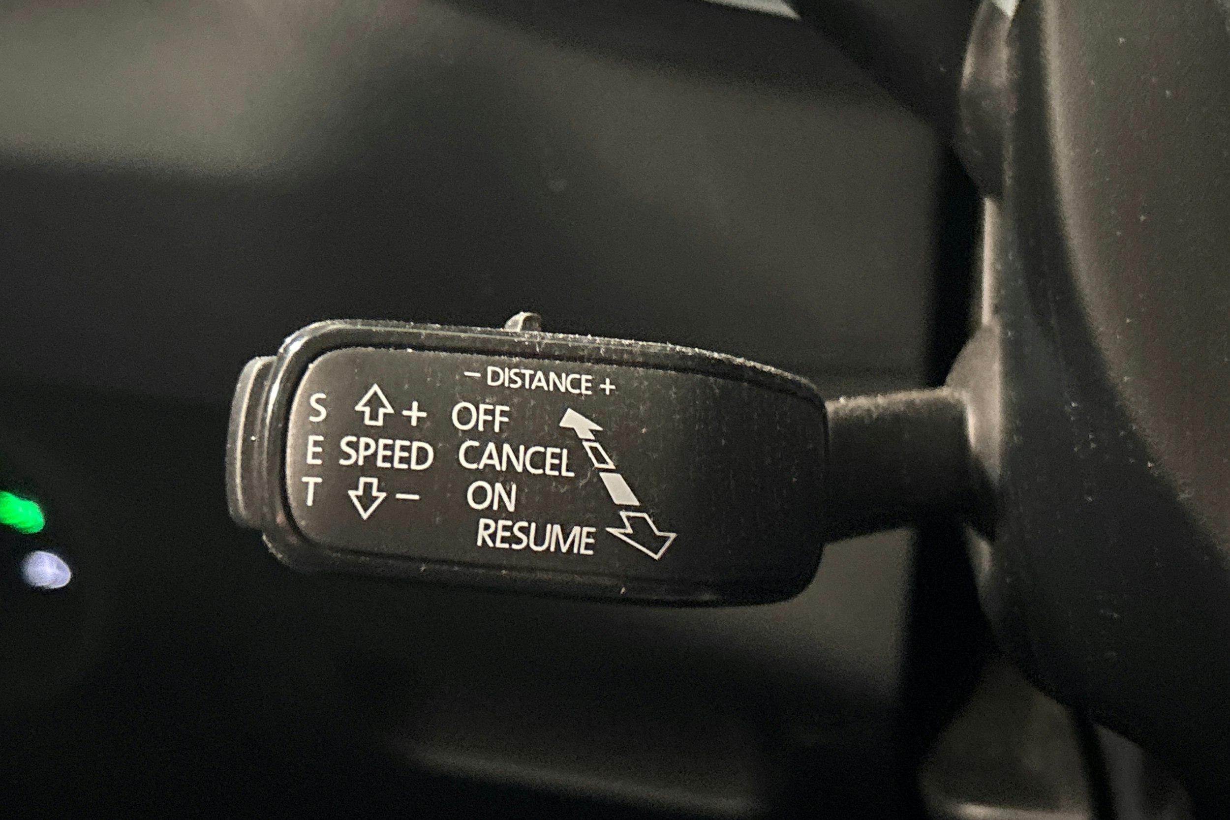 valkoinen Skoda Karoq 2020 kuva 19.