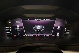 valkoinen Skoda Karoq 2020 kuva 20.