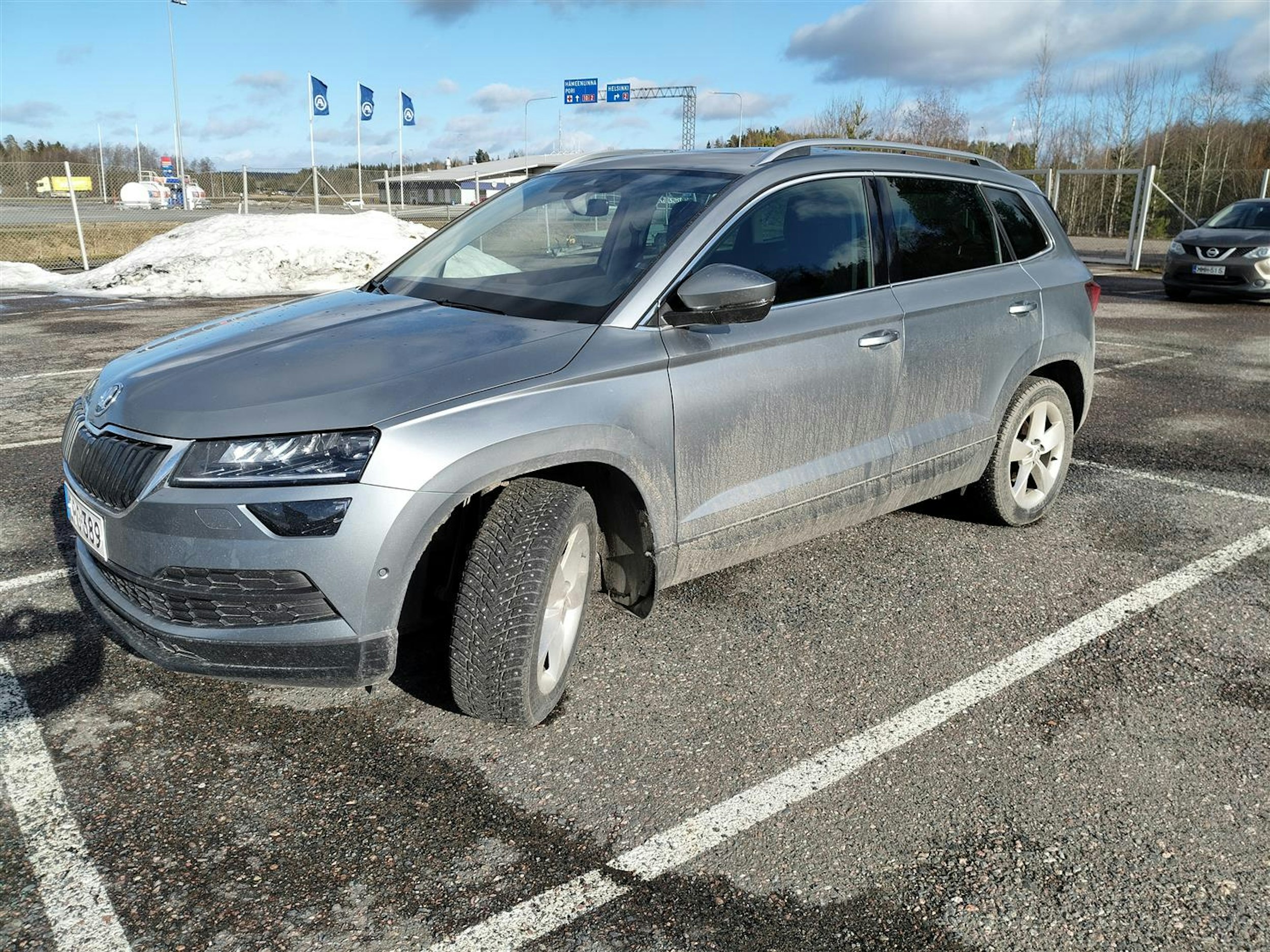 Harmaa Skoda KAROQ 2021 kuva 2.