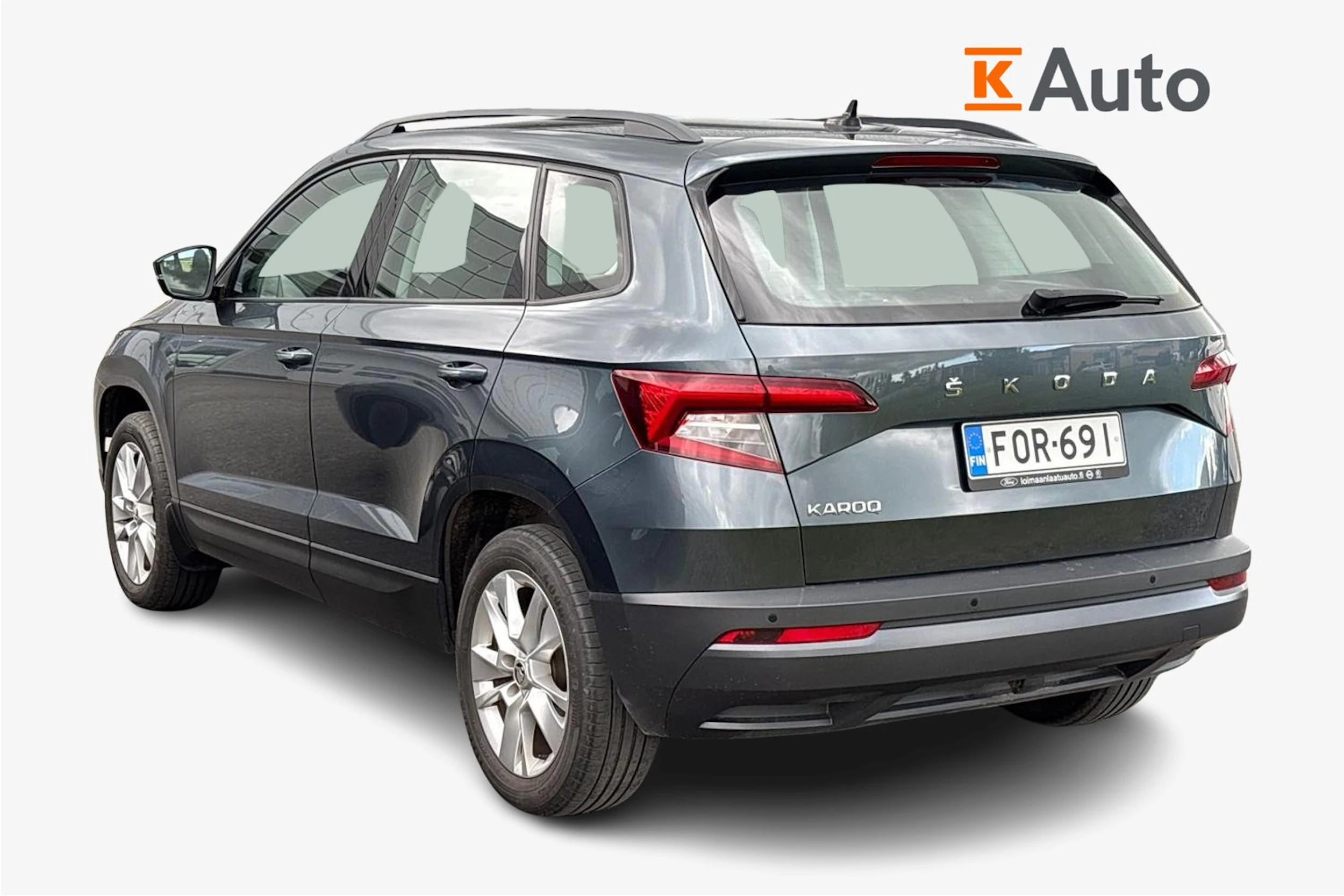 harmaa Skoda Karoq 2021 kuva 2.