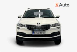 valkoinen Skoda Karoq 2021 kuva 4.